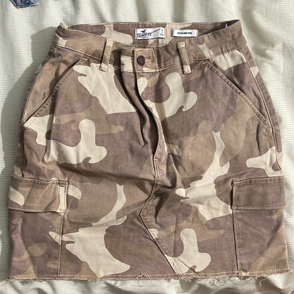 NEW Hollister ultra high rise skirt